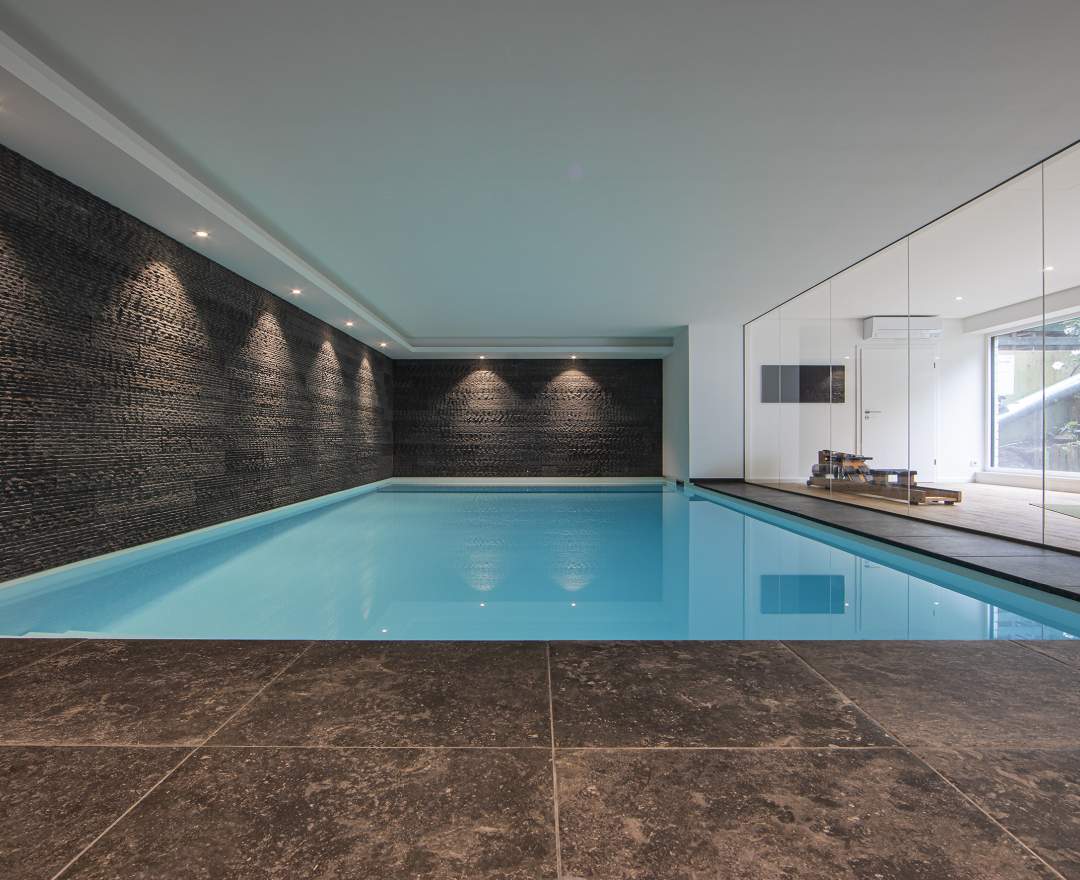 Betonbecken Komplettsanierung einer Schwimmhalle – Mehr Luxus und Komfort