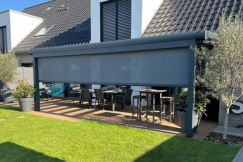 Sonnenschutz, Outdoor-Dach, Überdachungslösungen, Terrassendach, Glasschiebewand, Terrasse, Markise, Senkrechtmarkise